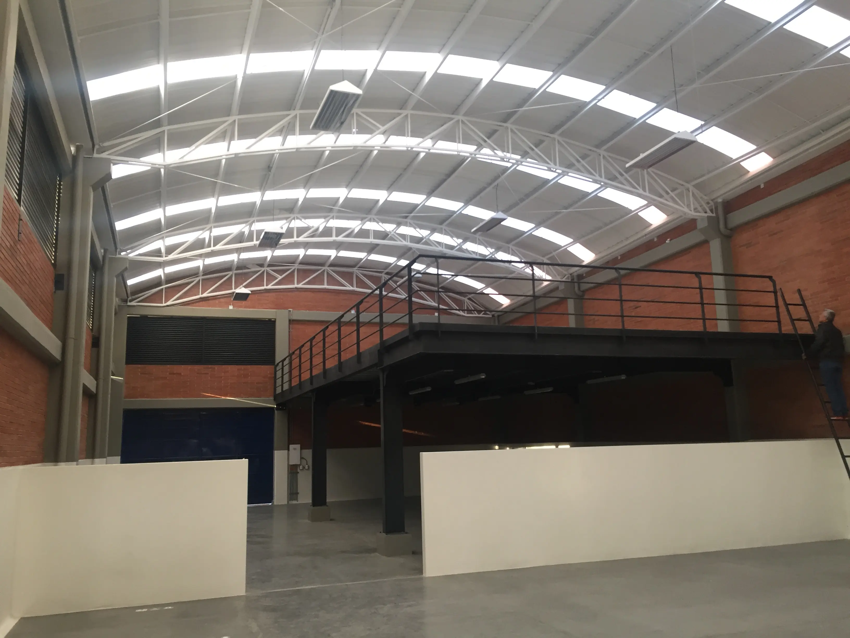 Proyecto Inmobiliario Bodegas y Almacenamiento