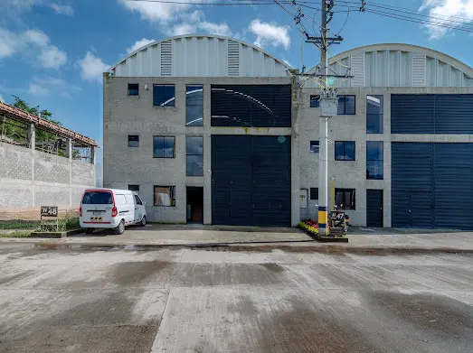 Proyecto Inmobiliario Bodegas y Almacenamiento